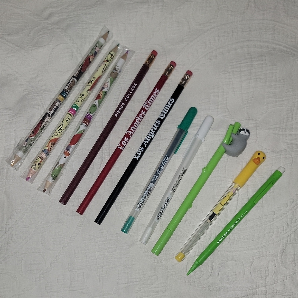 Japanese LA Limited Edition Set of 11 Colored Pencils, Pencils, Pens Stationary